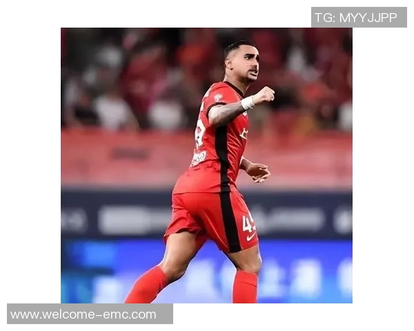 海港队后卫短缺李昂贺惯离队对球队影响深远